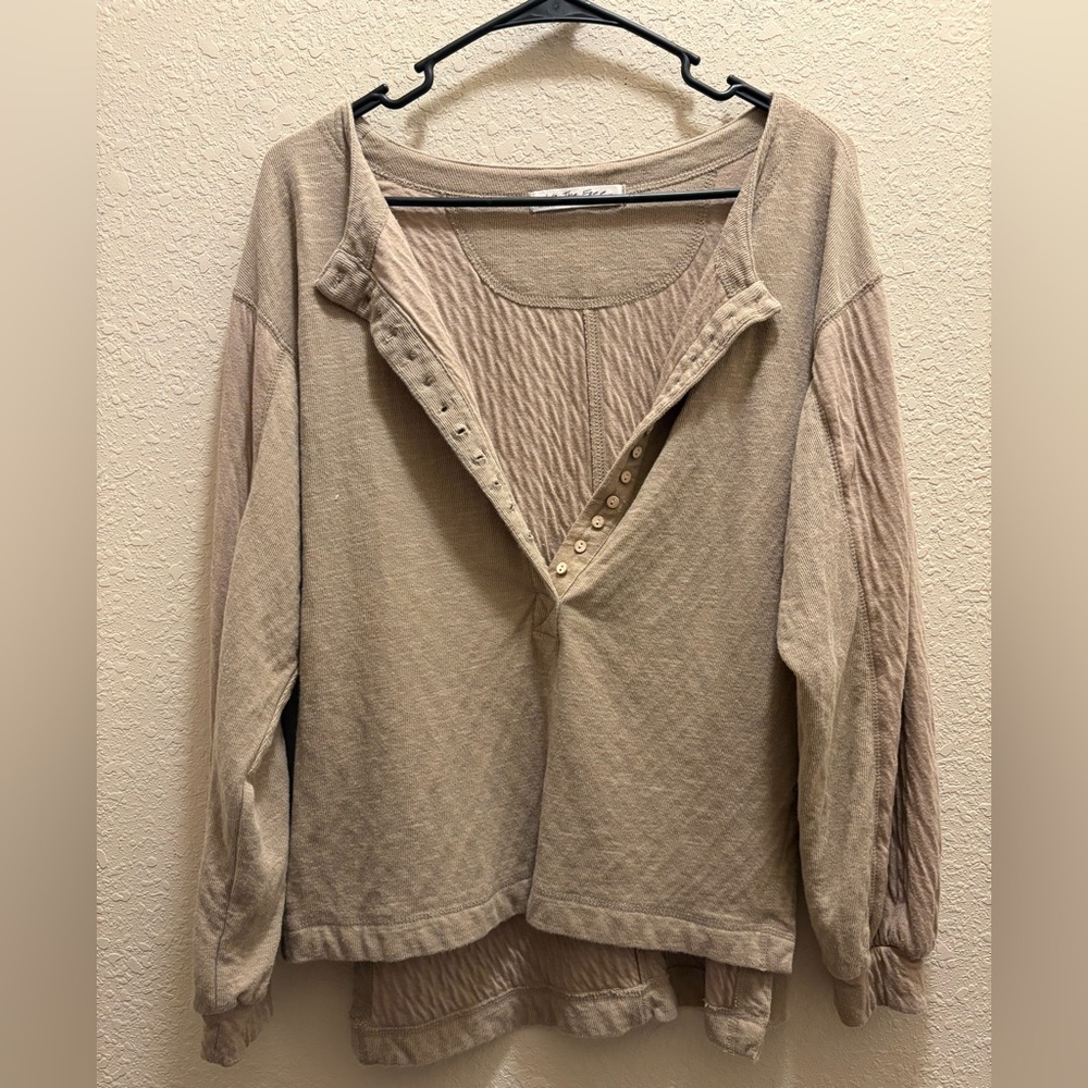 We the free Beige Button-Up Henley long sleeve xs